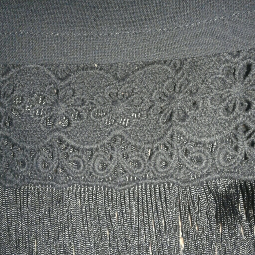 Jessica Simpson Black Fringed Crop Tank - Picture 6 of 7